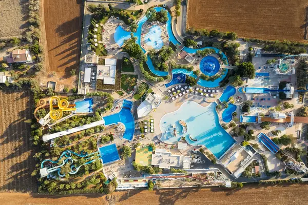 WaterWorld Ayia Napa - Baseny ze sztuczną falą